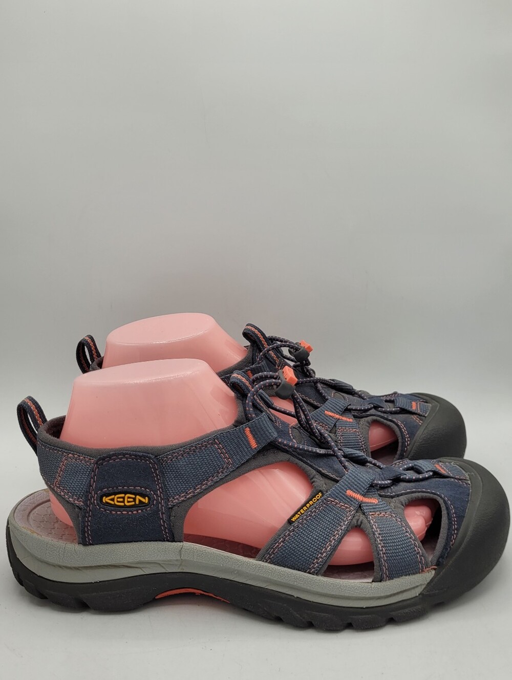 KEEN Womens Newport Sandal - Navy with Coral Size 9.5